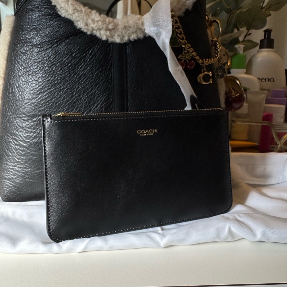 Coach Brooklyn Shoulder Bag 28 In Shearling Brass / Black Natural CCC16 - Picture 4 of 10
